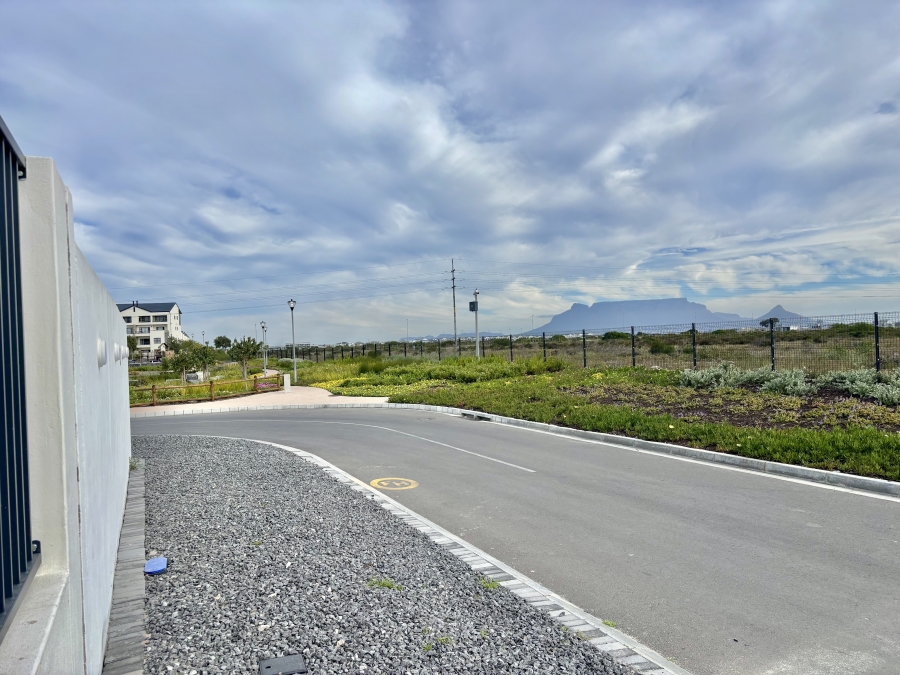 To Let 1 Bedroom Property for Rent in Sandown Western Cape